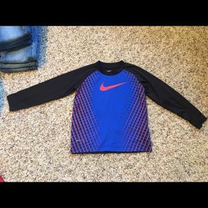 Nike long sleeve shirt